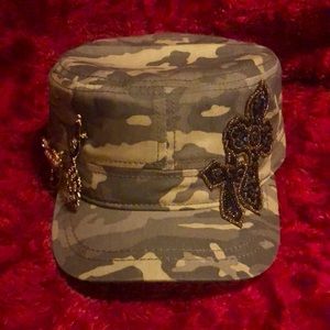 Poshy Peacock Camo Hat